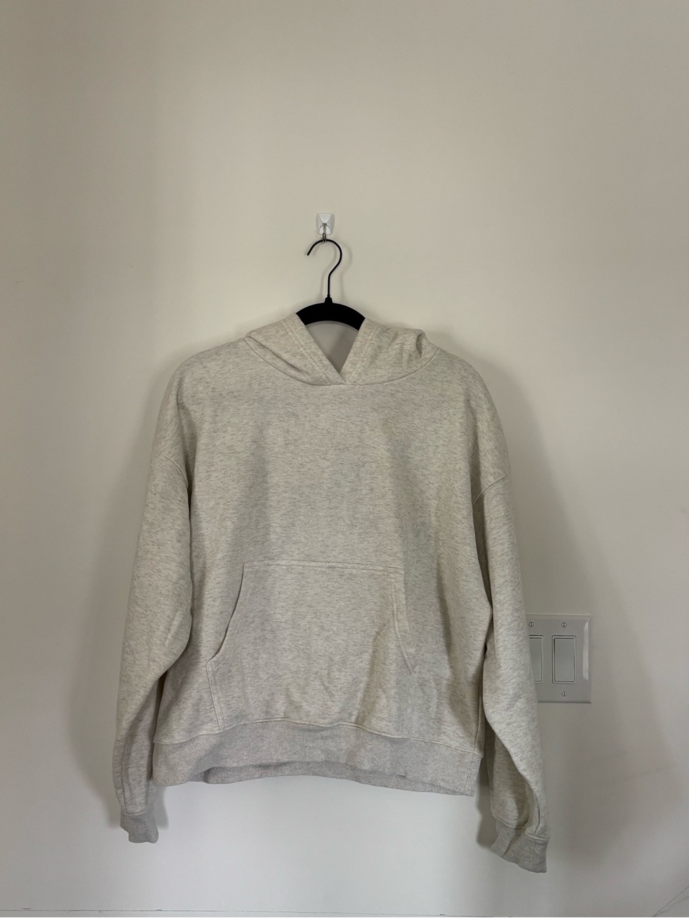 Fabletics Men's Crewneck Hoodie in Light Heather Cream